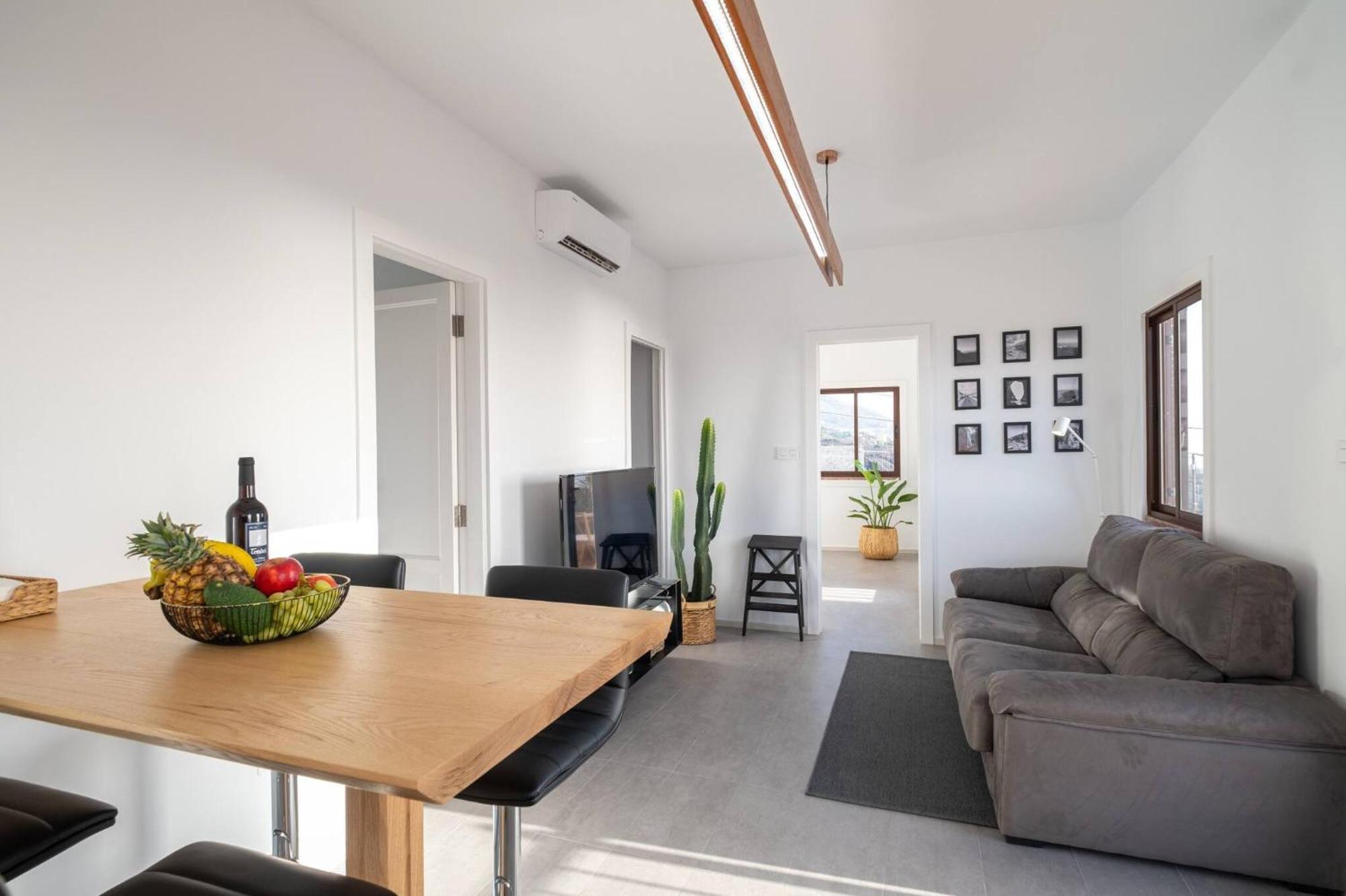 Finca Las Huellas - Moderno Apartamento Con Vistas Al Mar Y Al Volcan Лос-Льянос-де-Арідане Екстер'єр фото