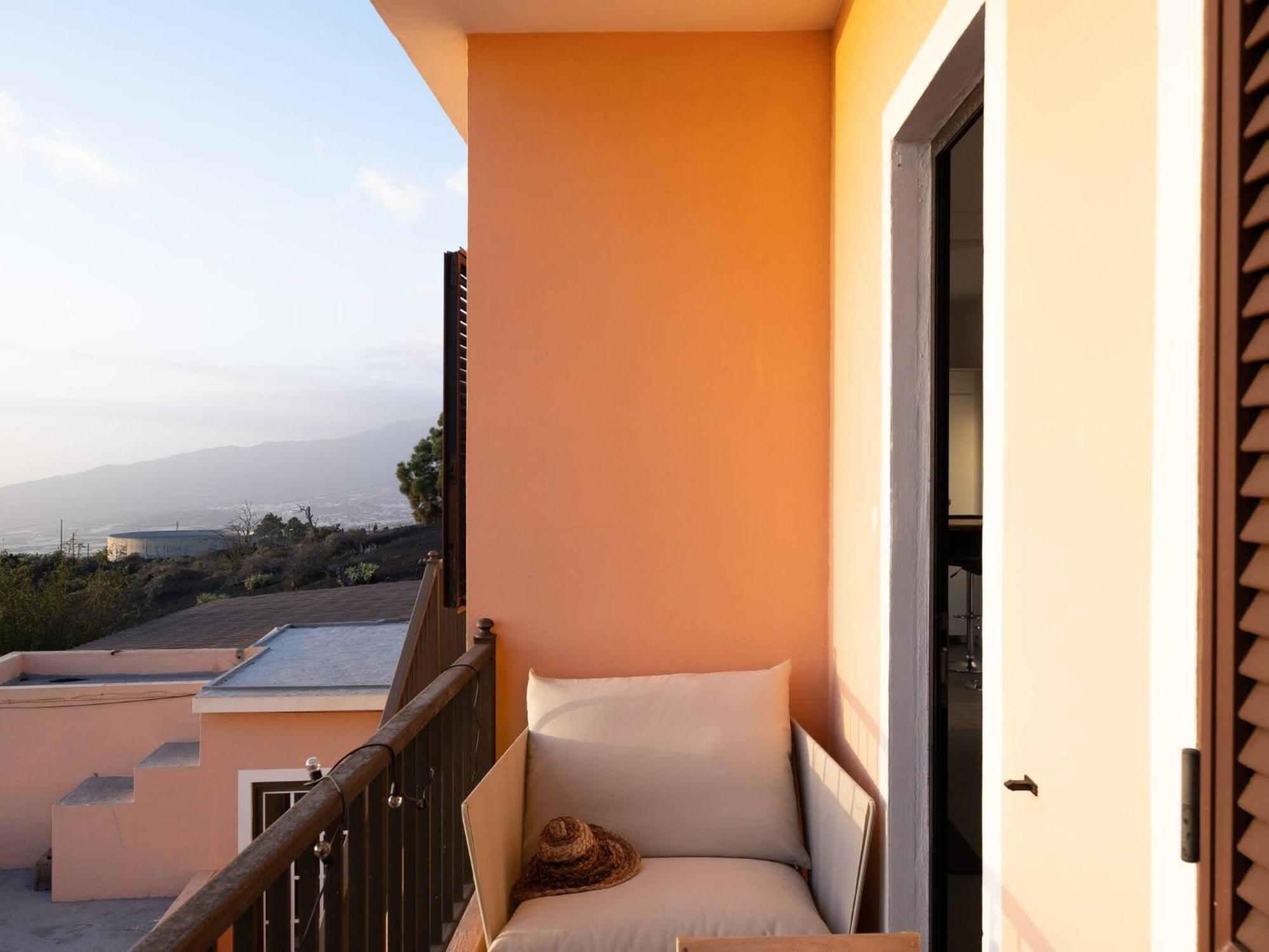 Finca Las Huellas - Moderno Apartamento Con Vistas Al Mar Y Al Volcan Лос-Льянос-де-Арідане Екстер'єр фото